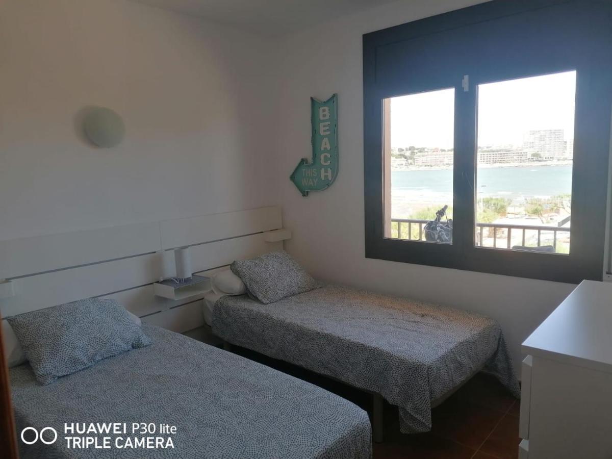 Riells Playa Apartment L' Escala Bagian luar foto